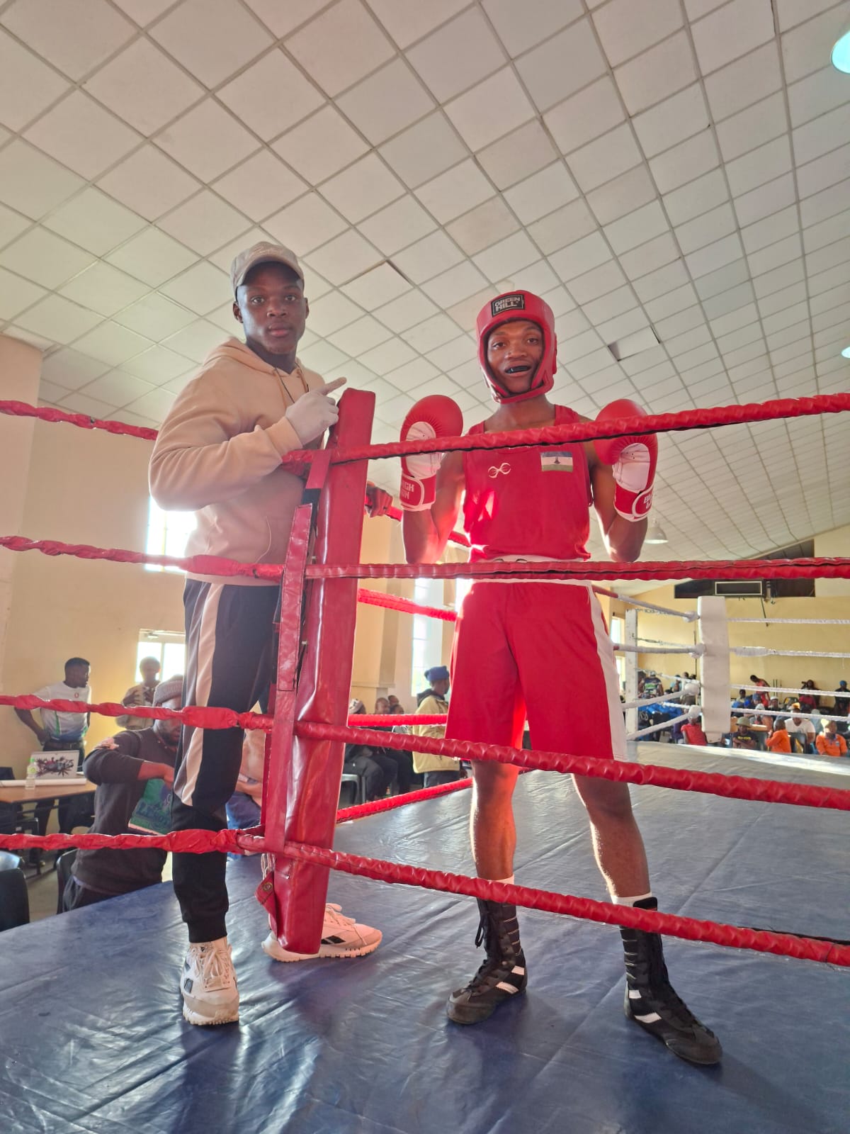Confidence Shared — a Ts'osane boxing journey moment
